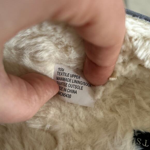 Talbots Grey Embroidered Winter Penguin Faux Fur Lined Loafer Slipper - Picture 6 of 8